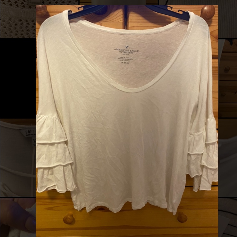American Eagle 3/4 fringe sleeve blouse
